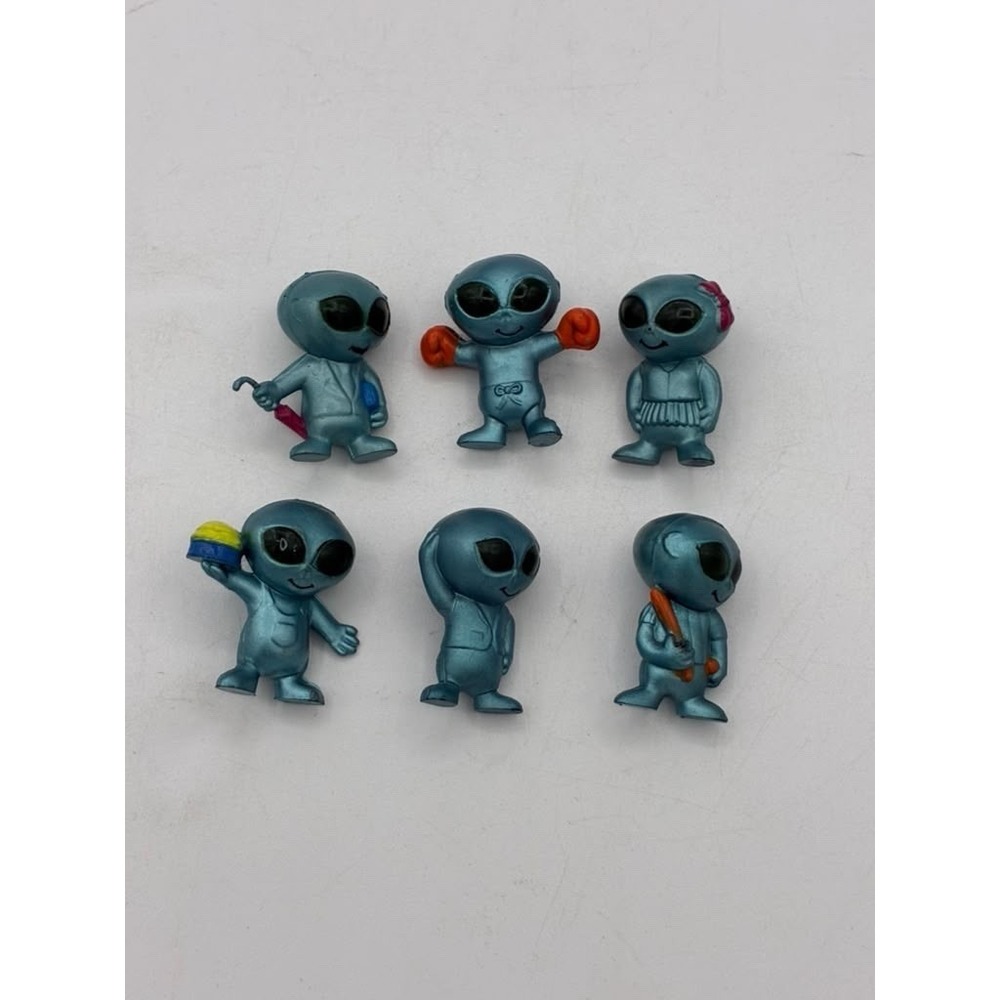 90s Mini Alien Figure Lot of  6- Gumball Vending Machine Toys - Duplicates